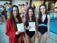 Taroltak a Kőrösisek a kerületi úszóversenyen